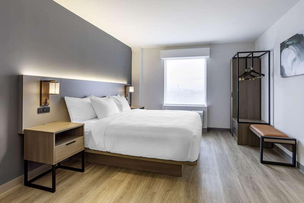 Comfort Inn & Suites Newark Liberty International Airport Rum bild