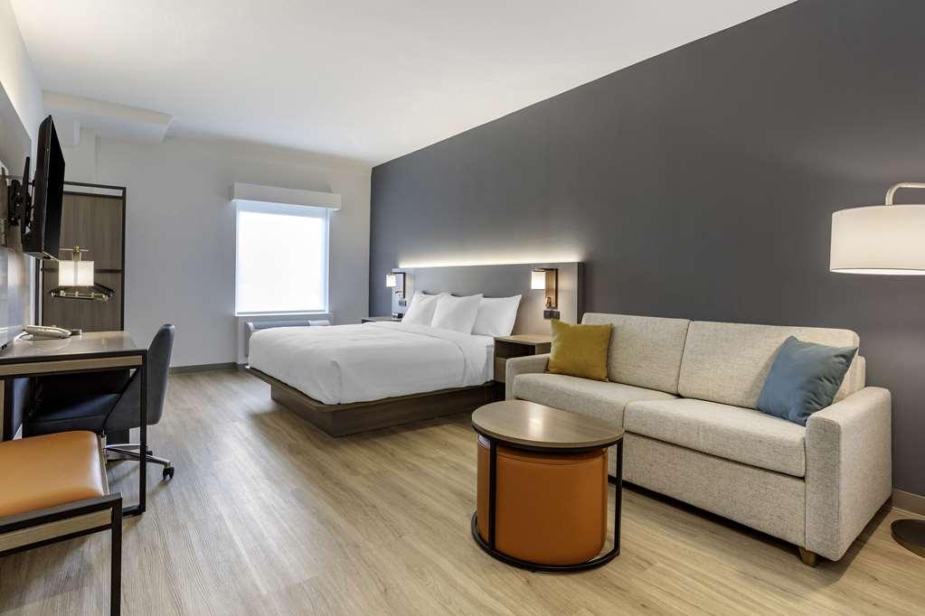 Comfort Inn & Suites Newark Liberty International Airport Rum bild