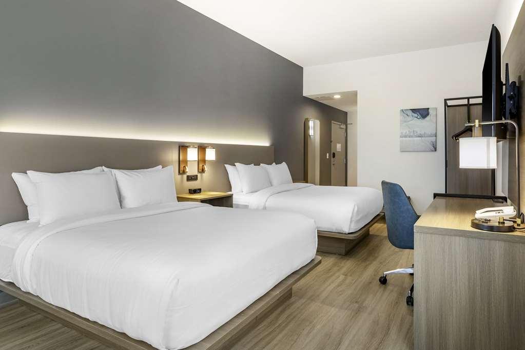 Comfort Inn & Suites Newark Liberty International Airport Rum bild