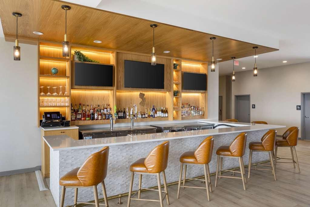 Comfort Inn & Suites Newark Liberty International Airport Restaurang bild
