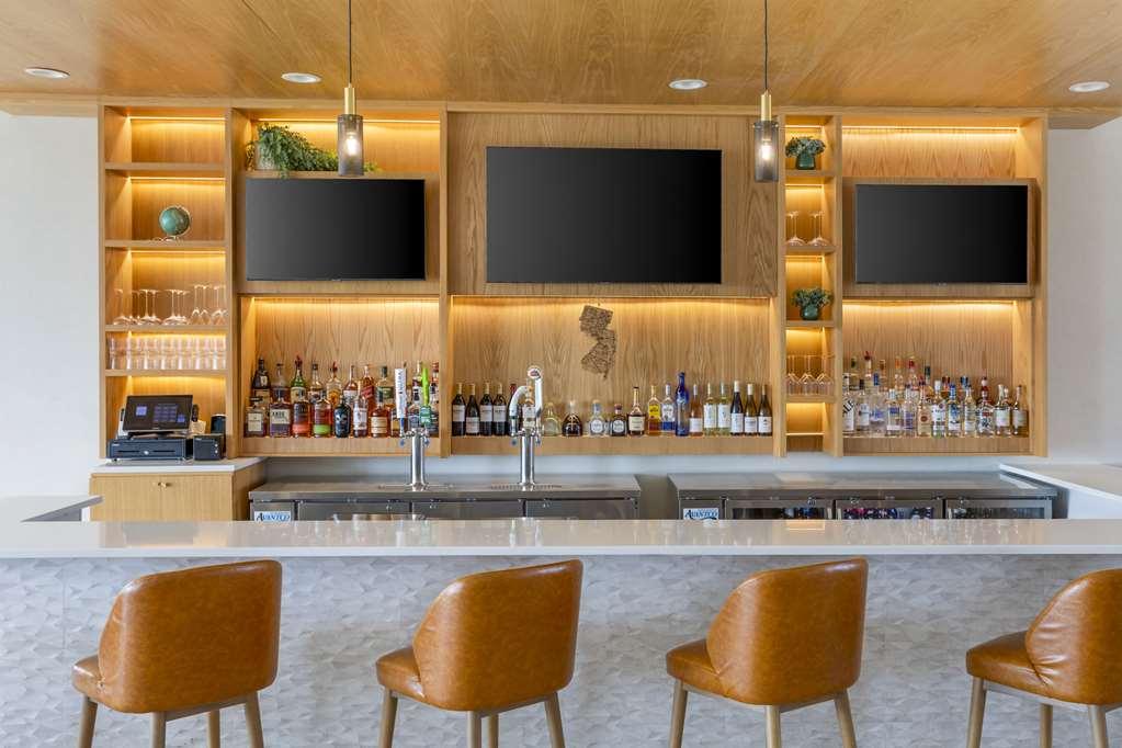 Comfort Inn & Suites Newark Liberty International Airport Restaurang bild