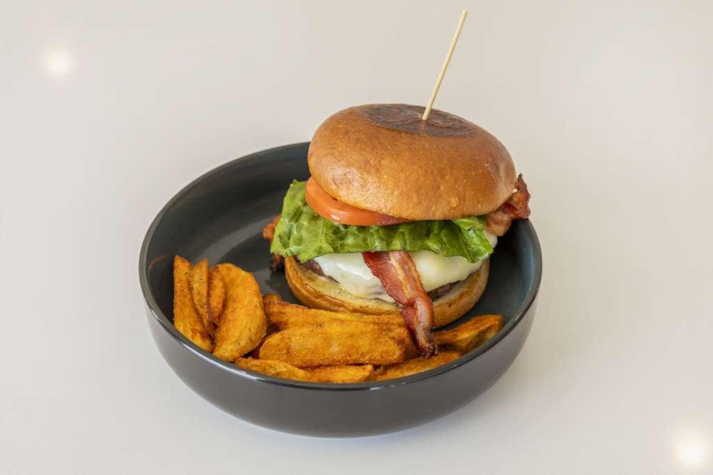 Comfort Inn & Suites Newark Liberty International Airport Restaurang bild