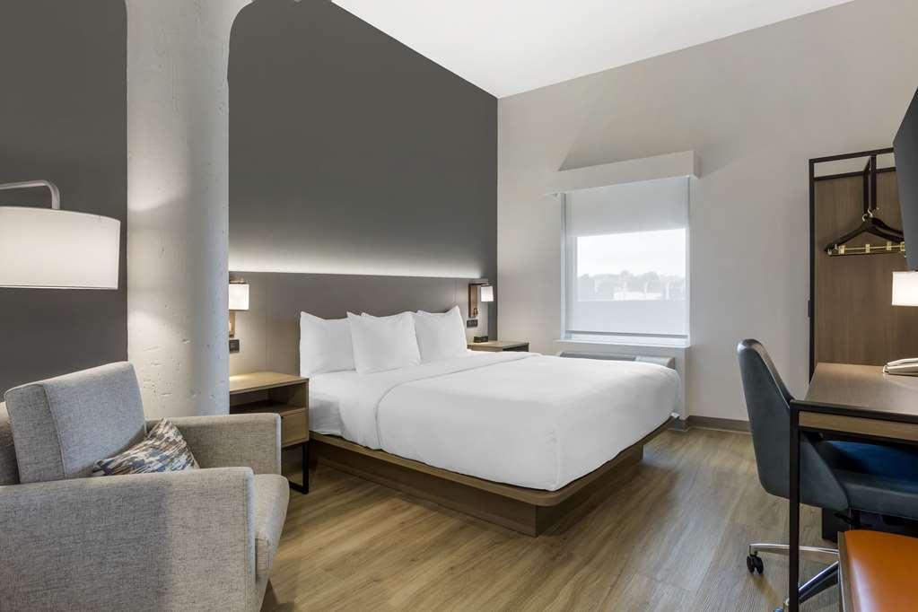 Comfort Inn & Suites Newark Liberty International Airport Rum bild